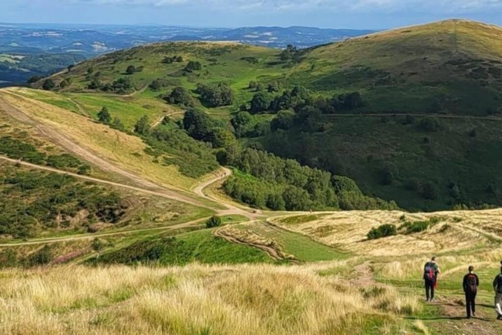 Charming Malvern Cottage With Outstanding Views Malvern Wells ภายนอก รูปภาพ
